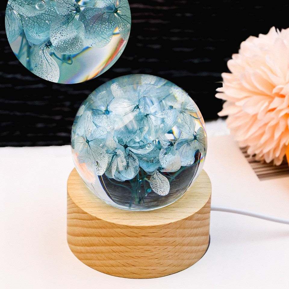 Senior romantic birthday gifts, real flowers, resin frozen ball ornaments, holiday gifts for girls, friends, girlfriends, mothers