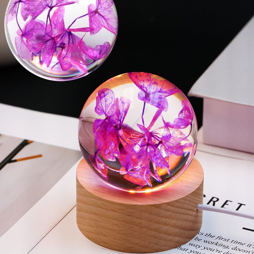 Senior romantic birthday gifts, real flowers, resin frozen ball ornaments, holiday gifts for girls, friends, girlfriends, mothers